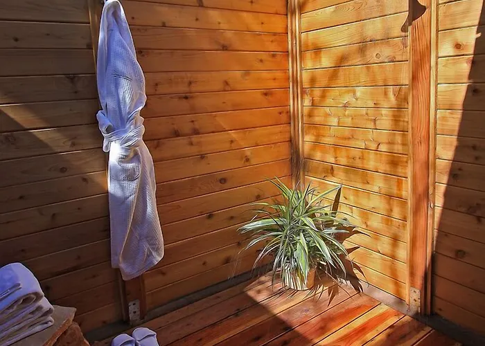 L'auberge De Hotel 5*